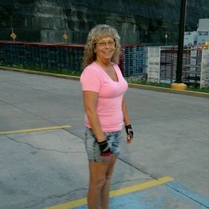 Meet your Posher, Violet